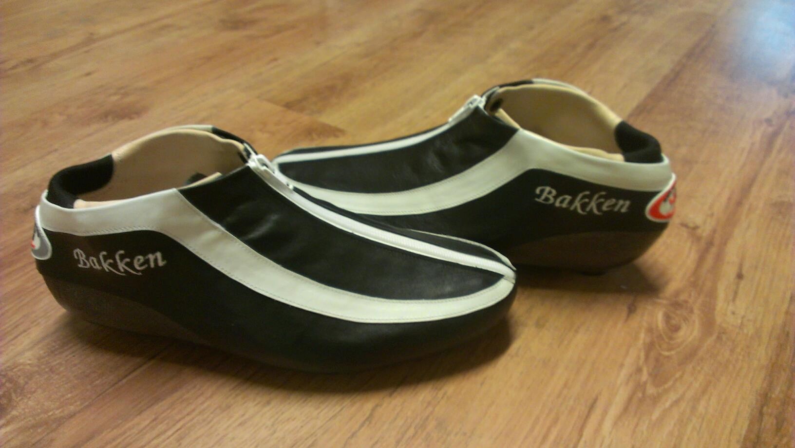 53376_446248905420868_1357943877_o.jpg (1)