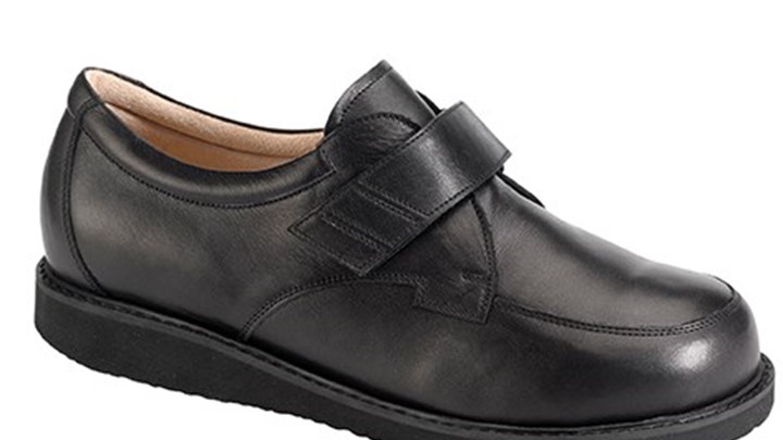 3385.9800 Piedro Mens Diabetic Shoes Black Leather Velcro.jpg